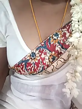 Snapshot of Tamil-hotwife chatting on September 14, 4:38 pm Tamil-hotwife online show from September 14, 4:38 pm