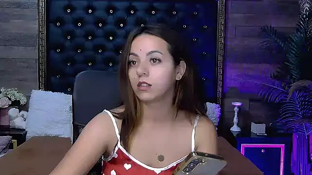 PlayfulElla online show from October 28, 12:11 pm