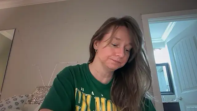 Vivian MayXxX online show from February 17, 12:32 am