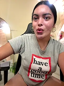 TS-SimplyTheBest online show from November 26, 7:42 am