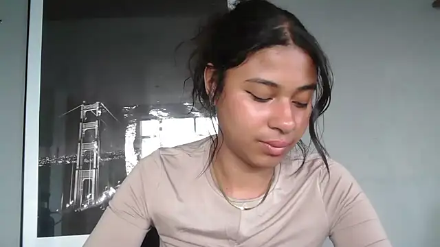 dark enchantress  online show from February 3, 9:51 pm