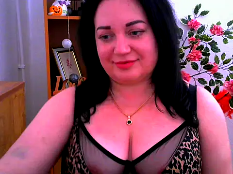 AmanaGi online show from December 15, 4:56 pm