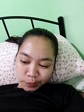 Snapshot of Squirtangel_22 chatting on September 15, 10:23 am Squirtangel 22 online show from September 15, 10:23 am