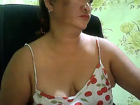 hott scarlett online show from January 7, 11:30 pm