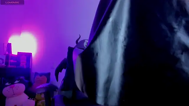 EmmaRusso online show from March 18, 8:36 pm