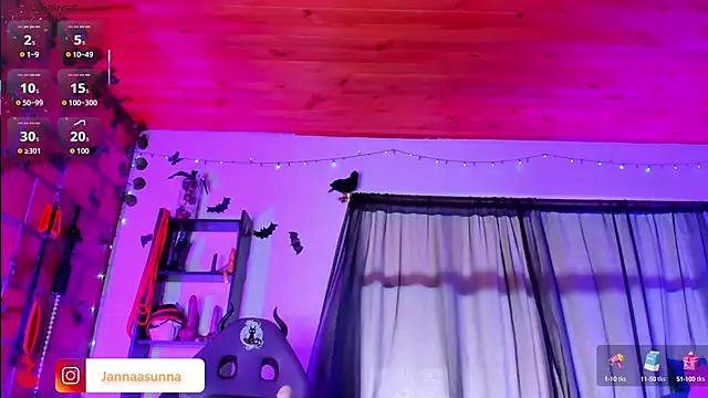 Snapshot of EmmaRusso chatting on September 28, 9:20 pm EmmaRusso online show from September 28, 9:20 pm