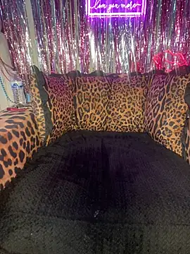 BigFineSelena online show from April 15, 11:16 pm