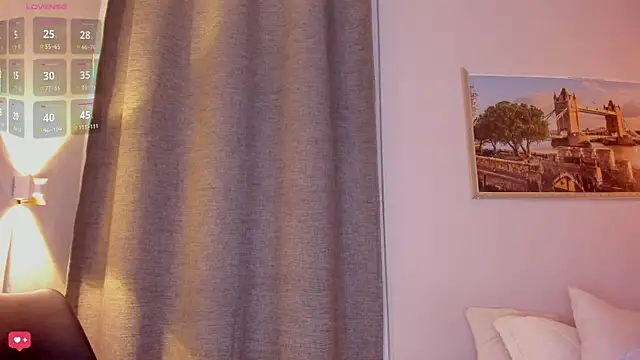 Assh lee  online show from December 4, 2:41 pm