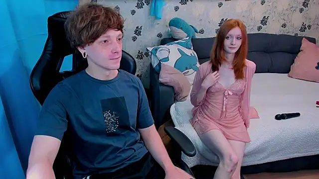 Snapshot of lakmsrrrmrrr chatting on September 15, 10:12 am lakmsrrrmrrr online show from September 15, 10:12 am