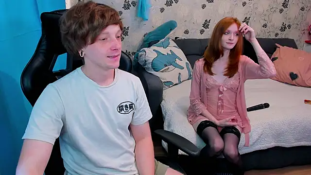 Snapshot of lakmsrrrmrrr chatting on October 19, 10:06 am lakmsrrrmrrr online show from October 19, 10:06 am