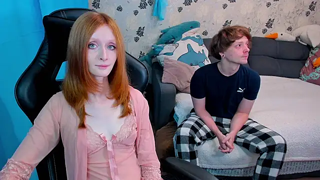 Snapshot of lakmsrrrmrrr chatting on September 23, 10:13 am lakmsrrrmrrr online show from September 23, 10:13 am