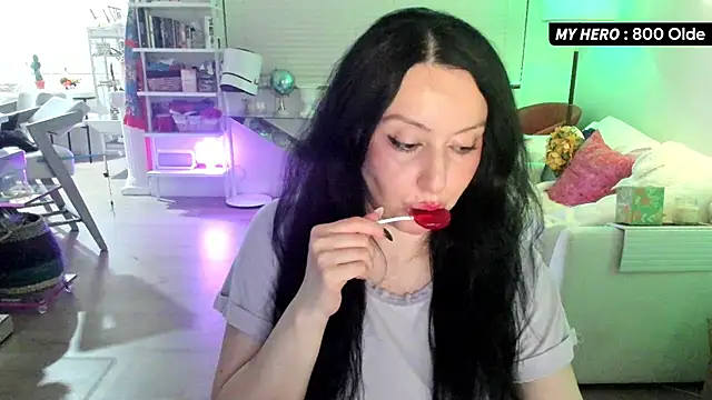 Snapshot of Vesaaa chatting on October 8, 3:22 am Vesaaa online show from October 8, 3:22 am