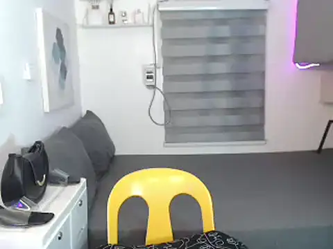 Snapshot of Cockydina chatting on October 3, 3:22 am Cockydina online show from October 3, 3:22 am