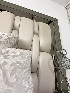 ALISSON FOXXX1 online show from December 22, 10:57 pm