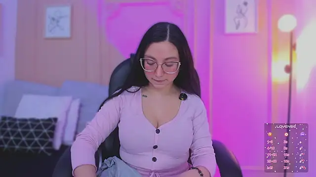 lucy neil online show from February 20, 2:54 am