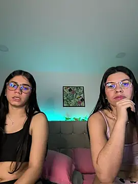 Layla Rachel online show from July 9, 1:52 am