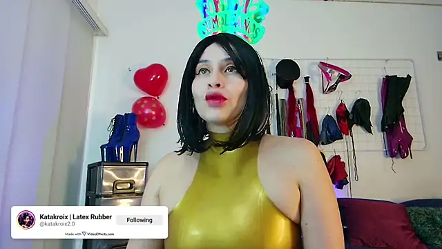 Snapshot of mylatexpleasure chatting on October 10, 6:46 pm mylatexpleasure online show from October 10, 6:46 pm
