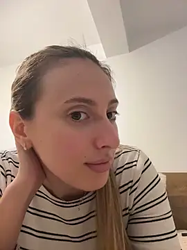 Eva Ryen online show from March 2, 3:08 pm