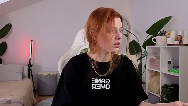 doll lesli online show from October 9, 9:24 am