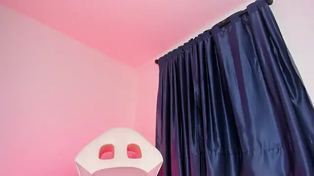 perla7777 online show from March 5, 11:11 pm