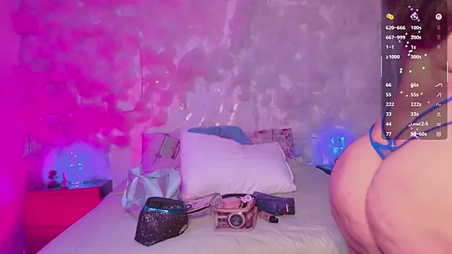 emmajohnss online show from April 7, 3:41 am