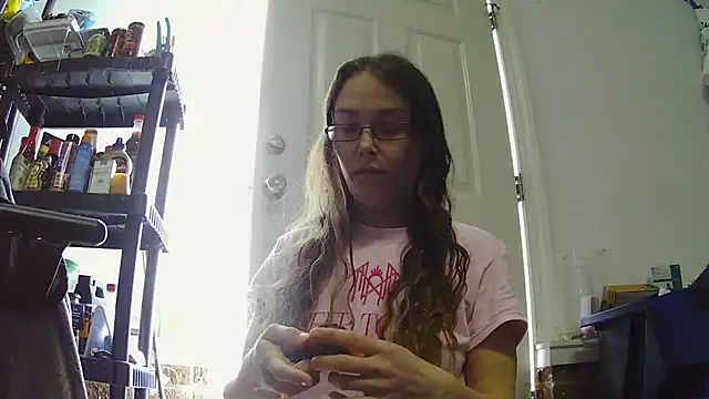 Dakota 02 online show from March 5, 1:51 pm