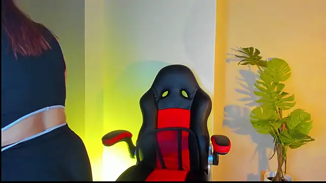 Gretta Queen online show from March 30, 6:07 pm