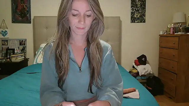 Heyitsmee33 online show from April 2, 10:02 am