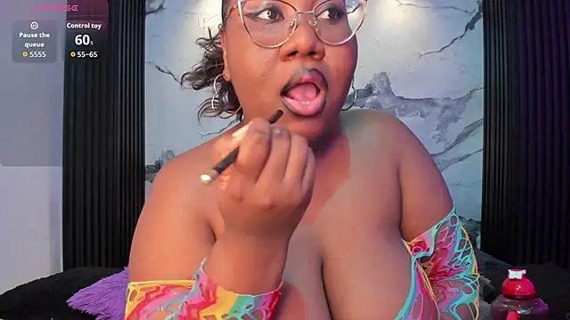 Darnellqueen online show from March 26, 6:48 am