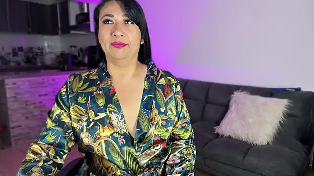 Karina Yang online show from May 15, 11:18 pm