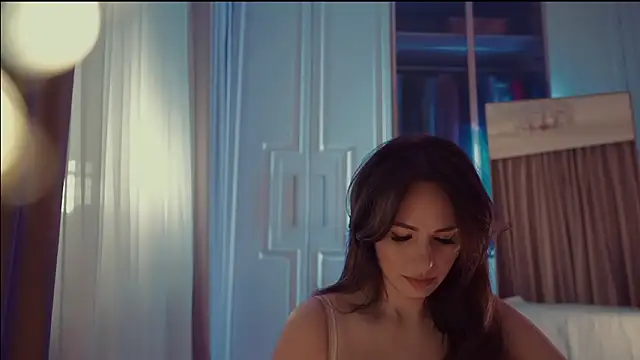 MilaDYstarlight online show from February 28, 7:35 pm