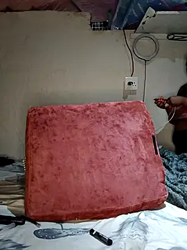 Aalyiah445 online show from April 20, 8:45 pm