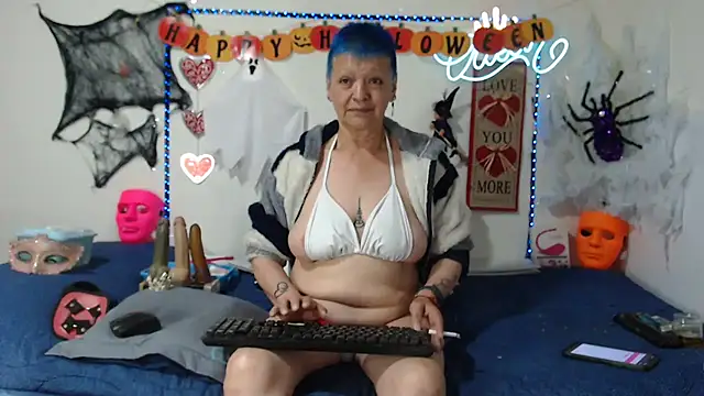 loquitaqueen011 online show from October 24, 4:25 pm