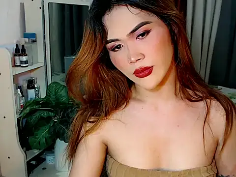 SweetlovelyLhena online show from May 24, 2:05 pm
