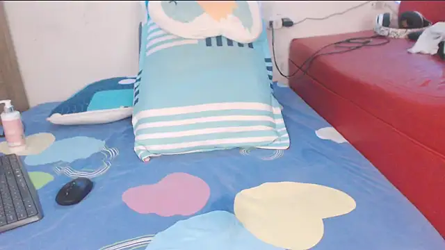 shunrei saan online show from November 18, 8:43 pm