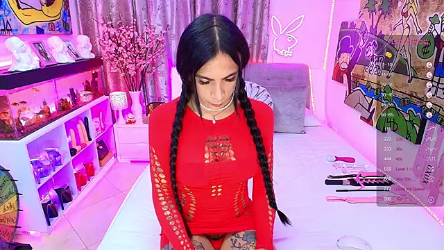 Snapshot of tattooBabyxxx chatting on September 9, 9:03 pm tattooBabyxxx online show from September 9, 9:03 pm