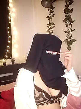 Bayan-Queen online show from September 26, 3:42 pm