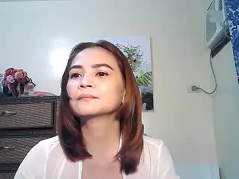 Snapshot of Kisses-13 chatting on September 17, 5:11 pm Kisses-13 online show from September 17, 5:11 pm