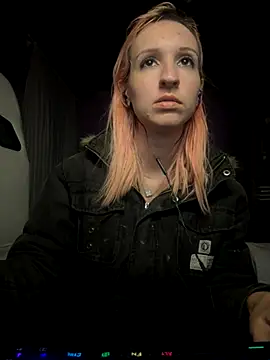 bunnydark00 online show from October 9, 12:15 am