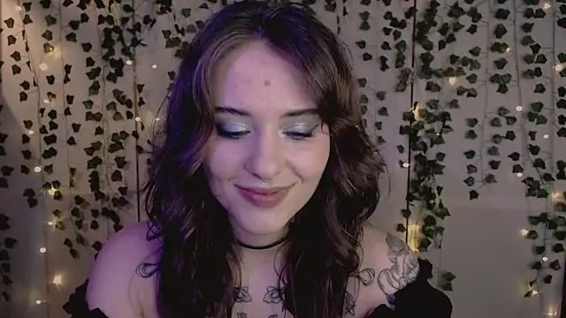 risha laas online show from December 19, 8:12 pm