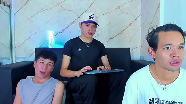 robertsmith 1 online show from September 12, 8:05 pm