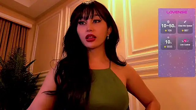 YOURCRISTINAS online show from March 11, 3:25 pm