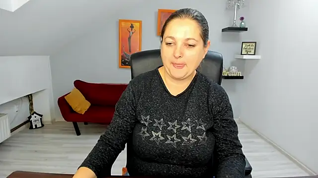 LollaGirl online show from November 19, 4:34 am