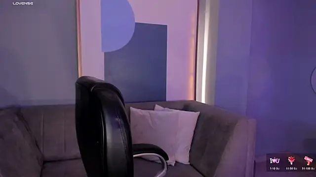 EveBensonX online show from November 20, 7:37 pm