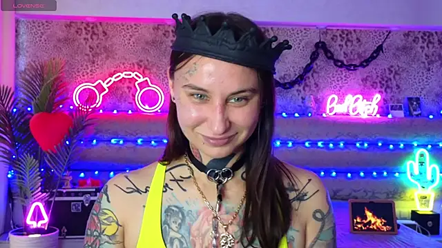 Cool Freak  online show from March 20, 10:31 am