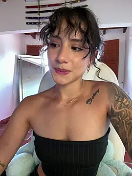 Ale Lewis online show from June 2, 7:26 pm
