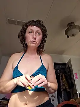 mossy kiss online show from January 12, 6:13 pm