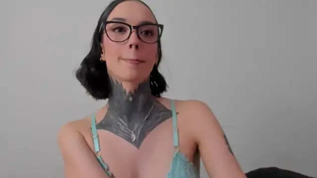 All yours555 online show from October 29, 11:51 pm