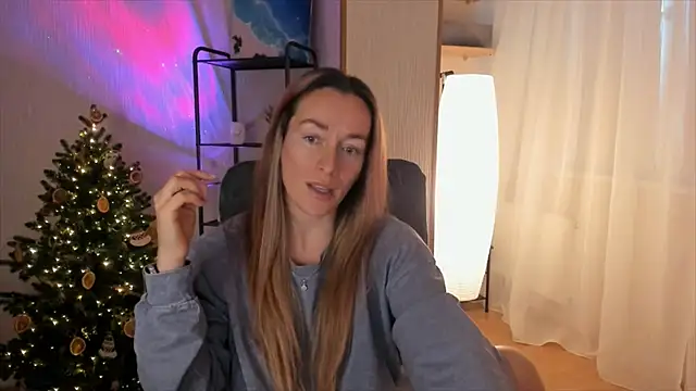 RebeccaMartinez online show from December 21, 10:30 am