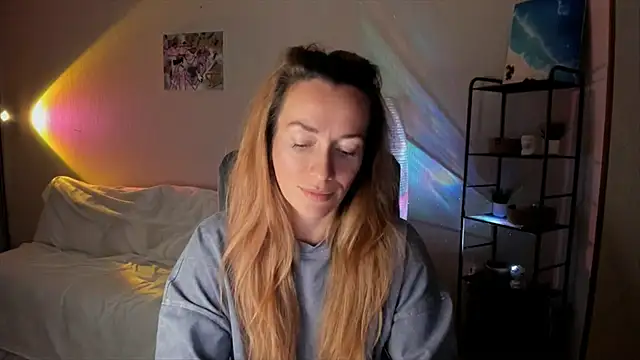 RebeccaMartinez online show from October 26, 12:44 pm